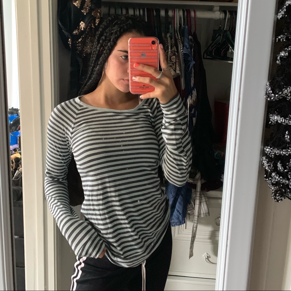 Trendy blue and gray striped top